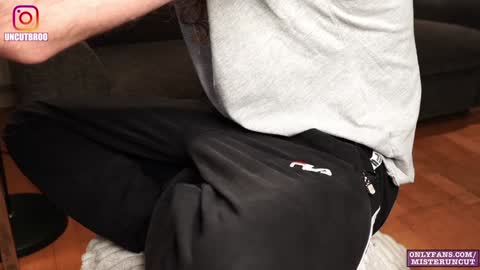 Snapshot of uncutgerman420 chatting on December 2, 2024, 8:11 pm Mister Uncut online show from December 2, 2024, 8:11 pm