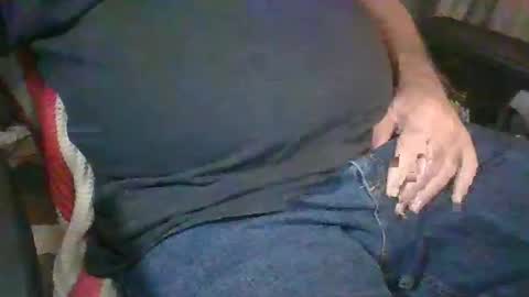 Snapshot of uncutmike7x5 chatting on December 21, 2025, 5:20 pm uncutmike7x5 online show from December 21, 2025, 5:20 pm