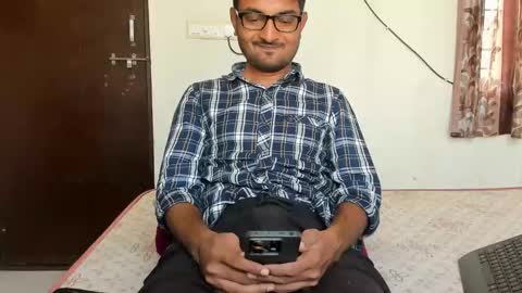 Snapshot of uncutraja chatting on December 5, 2024, 4:31 am uncutraja online show from December 5, 2024, 4:31 am