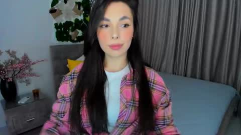 Patricia online show from February 12, 2025, 1:52 am