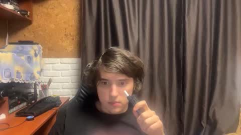 Anri online show from October 3, 2025, 9:01 pm