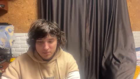 Anri online show from December 19, 2025, 10:28 pm