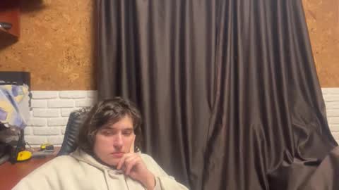 Anri online show from January 7, 2026, 10:45 pm