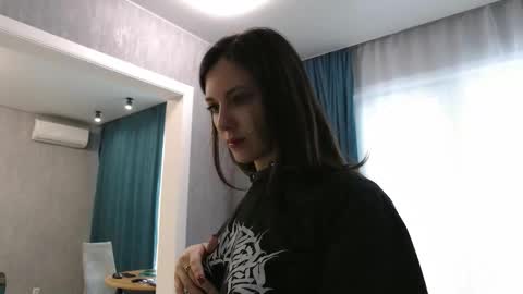 uninvited_raccoon online show from February 9, 2026, 3:32 am