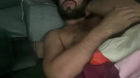 universalstudihoes online show from November 21, 2025, 12:15 pm