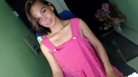 Snapshot of unknown_trans18 chatting on December 27, 2024, 3:15 pm unknown_trans18 online show from December 27, 2024, 3:15 pm