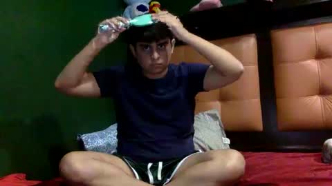 Snapshot of unlimitedfantasy chatting on September 29, 2025, 1:33 am Thiago online show from September 29, 2025, 1:33 am