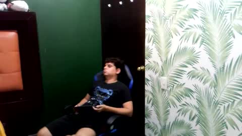 Snapshot of unlimitedfantasy chatting on October 22, 2025, 5:30 am Thiago online show from October 22, 2025, 5:30 am