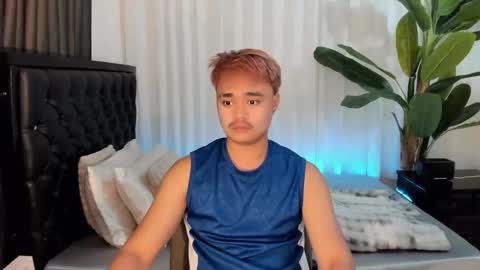 Snapshot of unloadedcumxxx chatting on October 5, 2025, 12:03 pm Miss online show from October 5, 2025, 12:03 pm