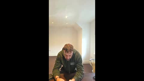 WelshWolf online show from May 18, 2026, 7:58 am