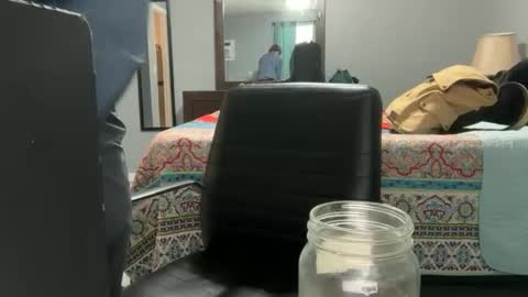 Stepbro online show from December 4, 2025, 1:53 pm