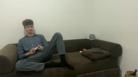 Snapshot of unverifiedbwc chatting on April 19, 2026, 6:32 pm Stepbro online show from April 19, 2026, 6:32 pm