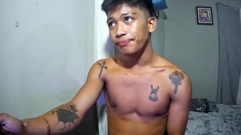 Snapshot of ur_asianpinoy chatting on November 3, 2025, 7:04 pm ur_asianpinoy online show from November 3, 2025, 7:04 pm