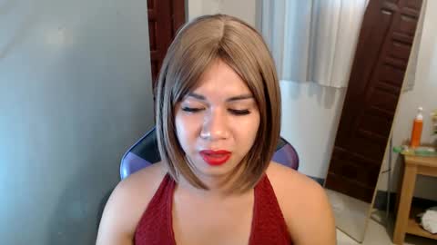 Snapshot of ur_cutiesthotasianxx chatting on January 27, 2025, 6:20 pm Vee online show from January 27, 2025, 6:20 pm