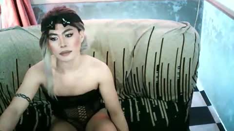 Snapshot of ur_dominatrix chatting on April 16, 2026, 9:39 pm MISS ANNA online show from April 16, 2026, 9:39 pm