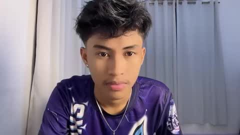 ur_fuckerbttm online show from November 28, 2025, 10:40 am