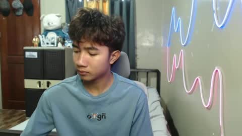 Snapshot of ur_hottestjonny chatting on June 24, 2026, 12:20 am jonny online show from June 24, 2026, 12:20 am
