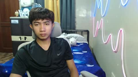 Snapshot of ur_hottestjonny chatting on June 24, 2026, 11:04 pm jonny online show from June 24, 2026, 11:04 pm