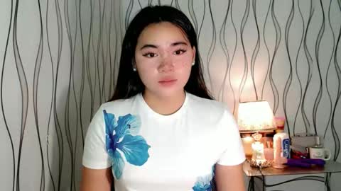 QUEENSY online show from January 8, 2026, 3:42 am