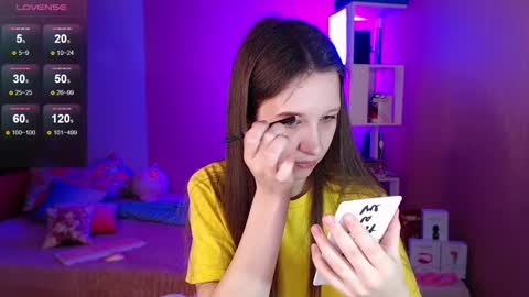 Snapshot of ur_kitty__ chatting on December 16, 2024, 1:43 pm Lera online show from December 16, 2024, 1:43 pm