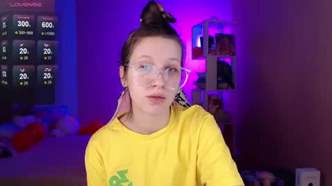 Snapshot of ur_kitty__ chatting on March 4, 2025, 12:55 pm Lera online show from March 4, 2025, 12:55 pm