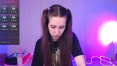 Snapshot of ur_kitty__ chatting on December 3, 2025, 8:34 am Lera online show from December 3, 2025, 8:34 am