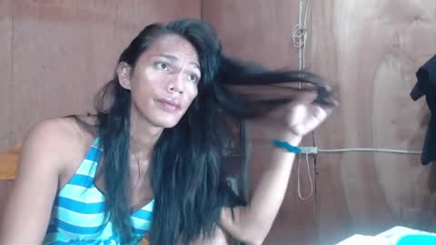 Snapshot of ur_prescious_xxx chatting on May 22, 2026, 10:21 am Ur Lovely Pricious online show from May 22, 2026, 10:21 am