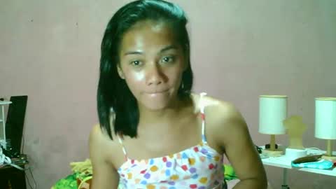 ur_sexybabe_ehra online show from March 5, 2025, 5:29 pm