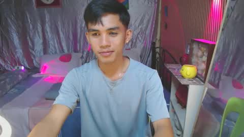 Snapshot of ur_shan21 chatting on November 18, 2025, 4:33 pm ur_shan21 online show from November 18, 2025, 4:33 pm