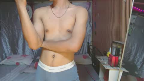 Snapshot of ur_shan21 chatting on November 25, 2025, 5:24 pm ur_shan21 online show from November 25, 2025, 5:24 pm