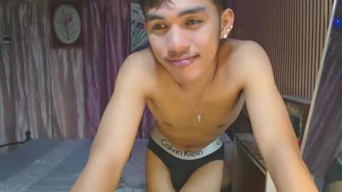 Snapshot of ur_shan21 chatting on December 2, 2025, 4:35 pm ur_shan21 online show from December 2, 2025, 4:35 pm