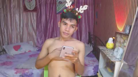 Snapshot of ur_shan21 chatting on December 16, 2025, 3:22 am ur_shan21 online show from December 16, 2025, 3:22 am