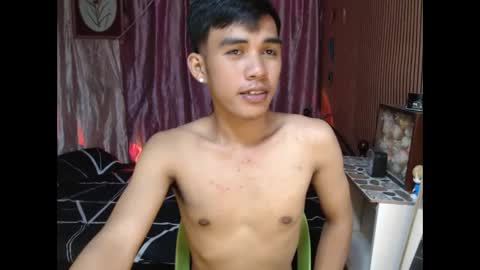 Snapshot of ur_shan21 chatting on December 18, 2025, 6:41 am ur_shan21 online show from December 18, 2025, 6:41 am