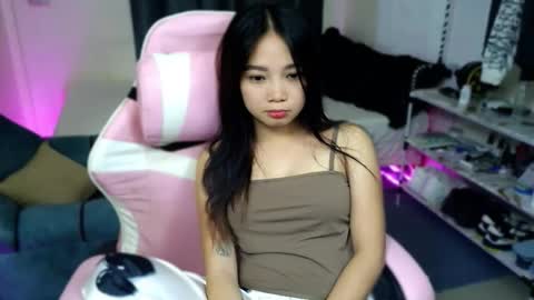 Snapshot of ur_sweetgirl_clarace chatting on February 4, 2026, 2:56 pm ur_sweetgirl_clarace online show from February 4, 2026, 2:56 pm