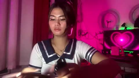 Snapshot of ur_ultimatedreamgirlxoxo chatting on April 24, 2026, 12:24 am HelloIm Girly online show from April 24, 2026, 12:24 am
