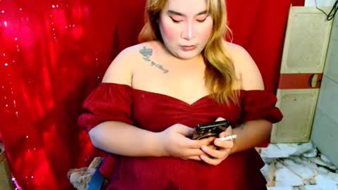 pretitit micole online show from December 5, 2025, 12:19 am