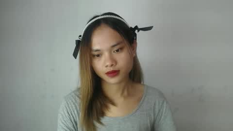 urasian_crisa online show from May 5, 2026, 6:10 am