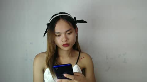 urasian_crisa online show from May 6, 2026, 9:14 am