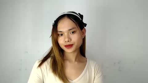 urasian_crisa online show from May 8, 2026, 6:41 am