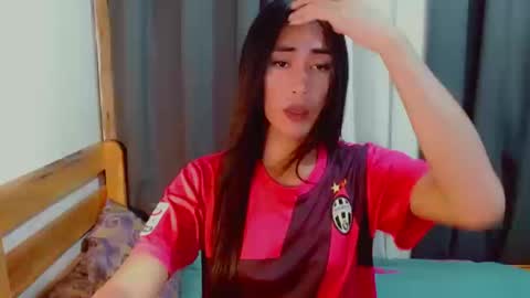 Snapshot of urasian_eya chatting on December 17, 2025, 12:55 pm urasian_eya online show from December 17, 2025, 12:55 pm