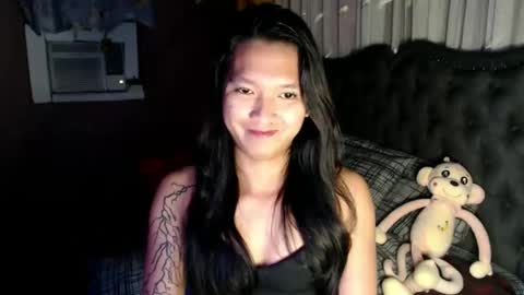 NEWRA  ALLISON online show from March 26, 2026, 10:04 pm