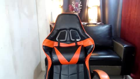 Olivia online show from December 25, 2024, 11:00 am