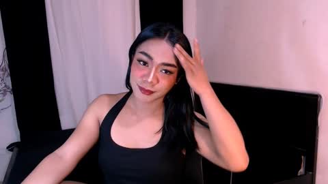 Olivia online show from March 5, 2025, 12:05 am