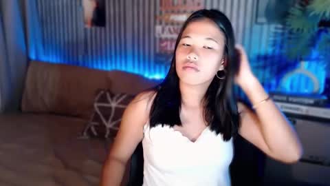 urasian_pinay_gurl online show from April 12, 2026, 1:38 pm