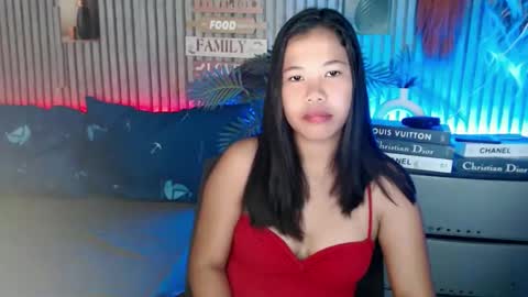 urasian_pinay_gurl online show from May 18, 2026, 5:57 am