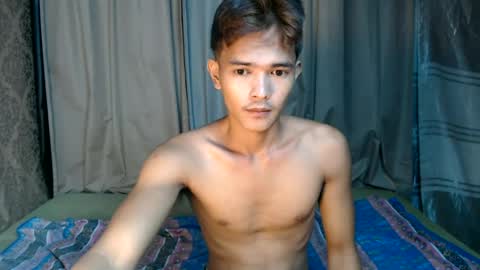 Snapshot of urasian_rey chatting on June 19, 2026, 10:30 am urasian_rey online show from June 19, 2026, 10:30 am