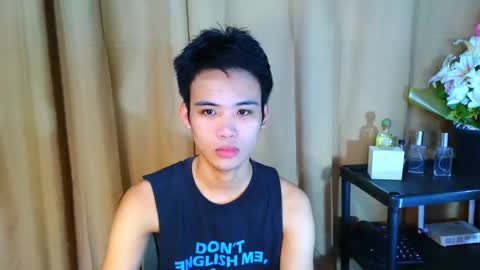 urasiancumboix2 online show from November 1, 2025, 3:52 am