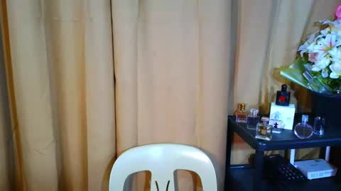 urasiancumboix2 online show from November 14, 2025, 8:29 pm