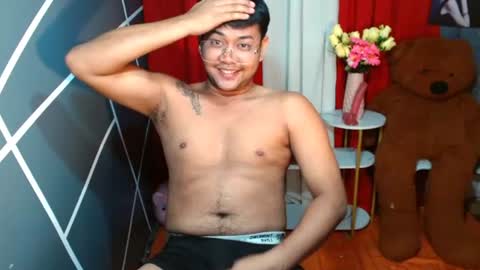 Snapshot of urasiankyler chatting on June 26, 2026, 10:36 pm urasiankyler online show from June 26, 2026, 10:36 pm