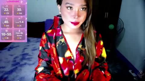 Snapshot of urasiansweet_cummer chatting on October 30, 2025, 2:13 am KENDRA online show from October 30, 2025, 2:13 am
